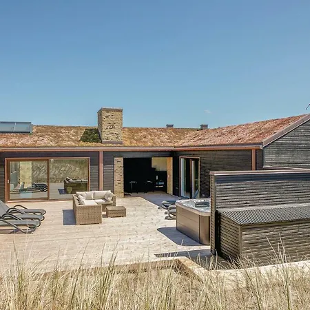 Four-bedroom Holiday In Dom wakacyjny Blokhus