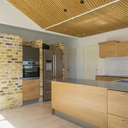 Four-bedroom Holiday In * Blokhus