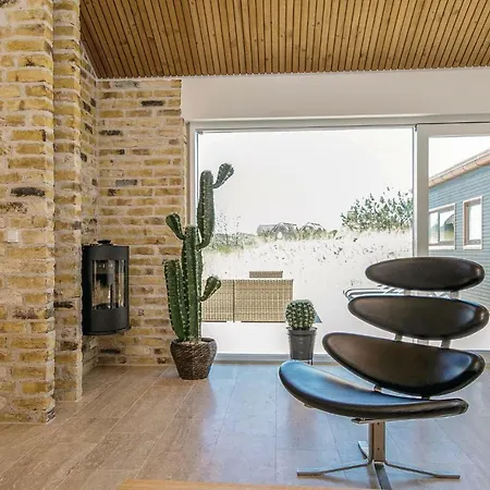 Four-bedroom Holiday In