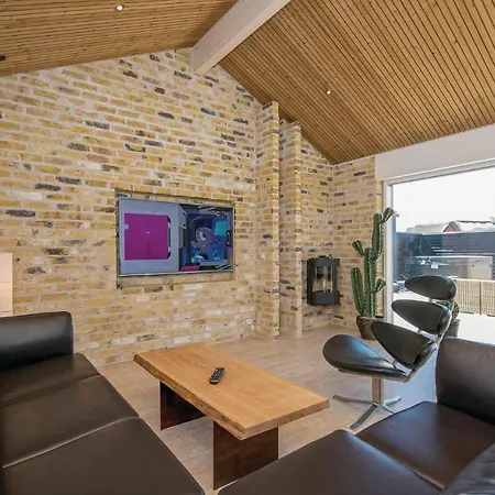 Four-bedroom Holiday In Dom wakacyjny *