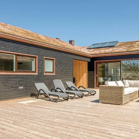 Four-bedroom Holiday In Dom wakacyjny Blokhus